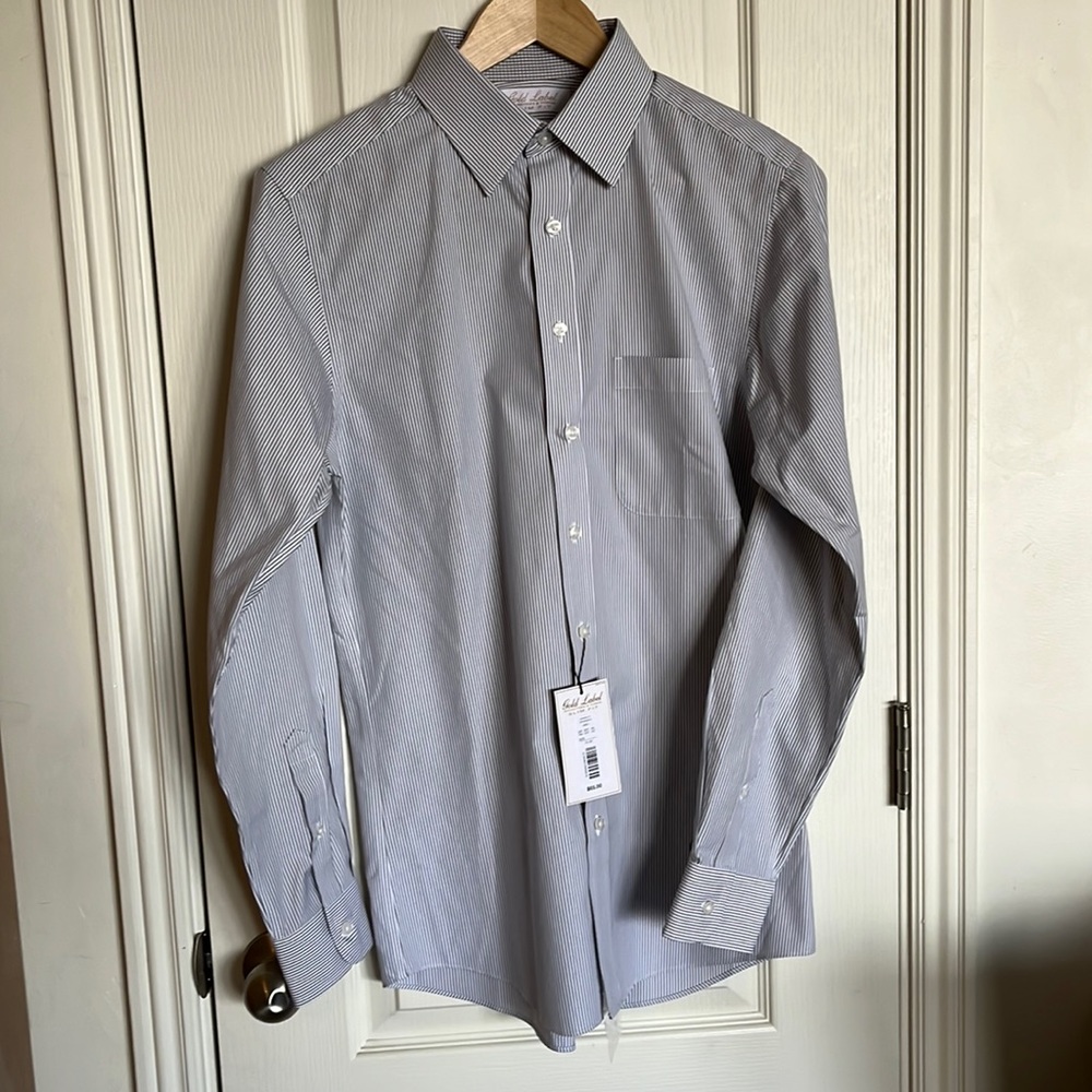 Slim fit dress shirt